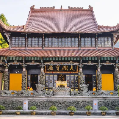 九华山导游小陈