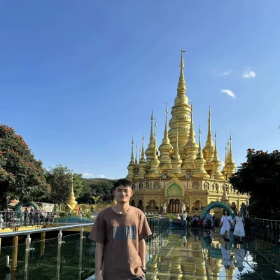 版纳 麦克阿瑟（网约向导）