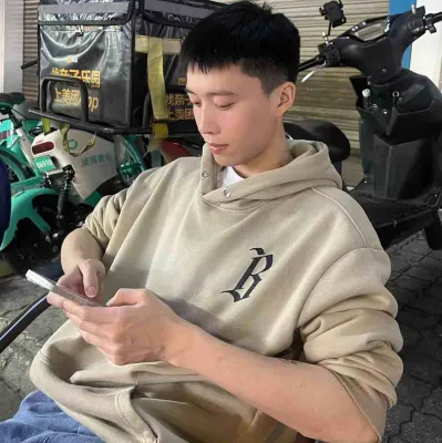 成都17882326985（V）