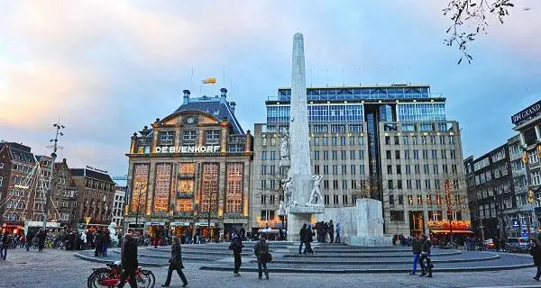 遍游西欧+瑞士深度12晚13日风情之旅 法兰克福集散、巴黎、荷兰大风车、布鲁塞尔，布鲁日，少女峰，金色山口列车，采尔马特观马特洪峰，苏黎世(当地参团)