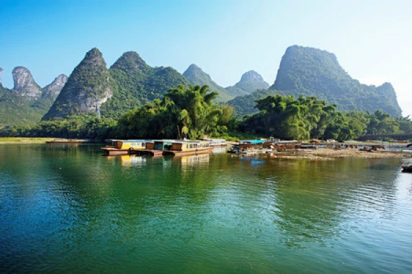 桂林-漓江-阳朔双飞4日游惠游桂林/1晚阳朔挂四/漓江精华游/红溪瀑布/5A象鼻山/3大特色餐