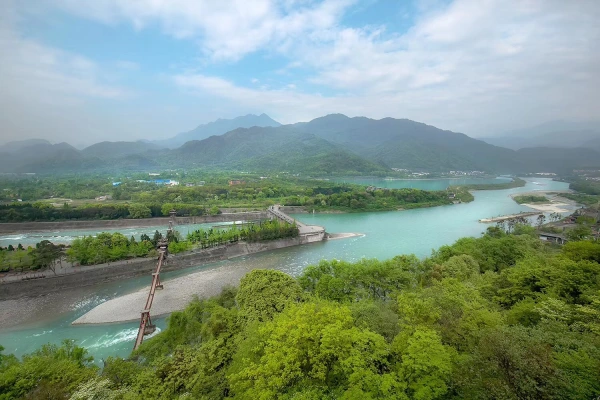 都江堰青城山一日游