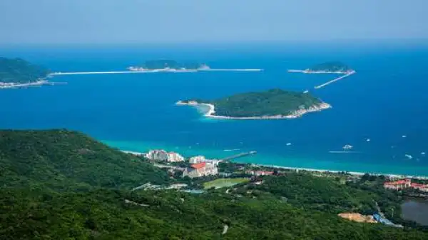 <海南三亚双飞5日游>破20万出游人0购物，明申/维景/国际品牌蔚景温德姆，亚特兰蒂斯水世界/水族馆二选一，打卡蜈支洲/天涯海角/森林公园，专车接机