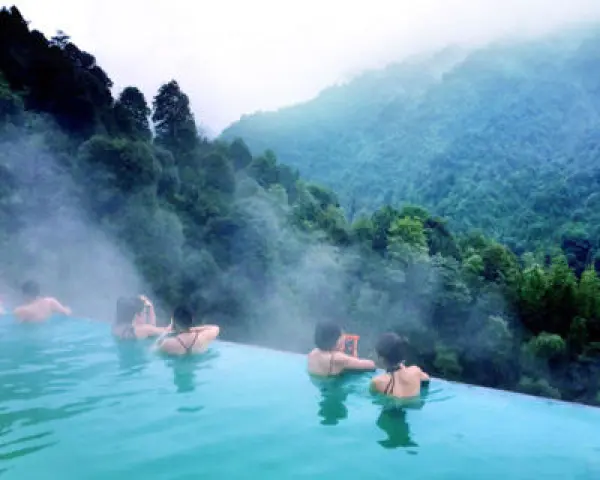 郴州莽山森林温泉酒店 一天400 包温泉吃住