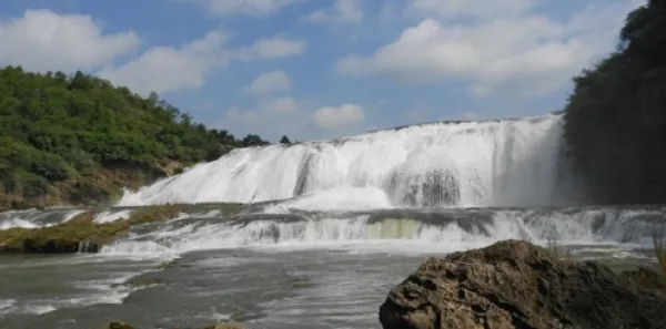 贵州黄果树-西江-荔波-梵净山-镇远-火车6日游
