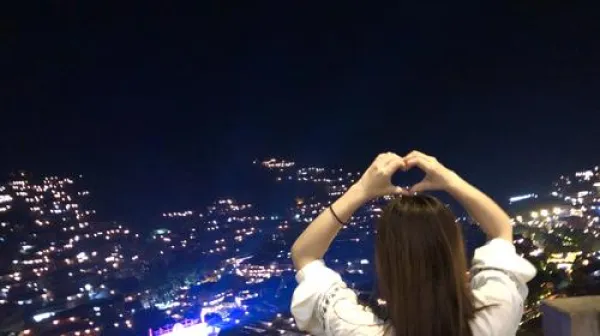 <贵州黄果树瀑布-荔波小七孔-西江千户苗寨4日游>车票自选/纯玩0购35人内/住苗寨看夜景/晨游黄果树/品年夜饭/含120元景交