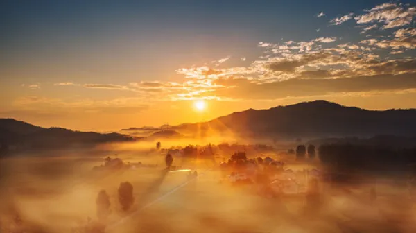 <安徽池州 - 九华山自驾2日游>九华山中心大酒店1晚，九华山脚下