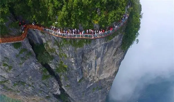 【自由行】中旅自营丨特色客栈丨张家界+天门山+国家森林公园3日自由行丨赠湘西晚会