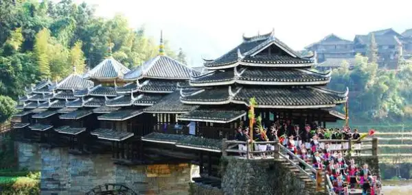 桂林+漓江+阳朔+三江+龙脊梯田5日4晚私家团