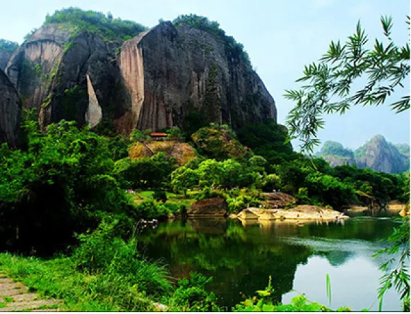 武夷山主景+九曲溪漂流3日2晚跟团游