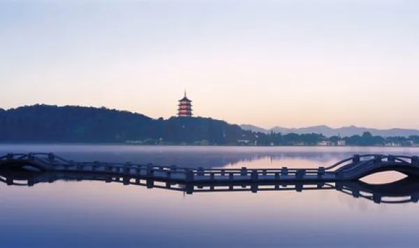 杭州+乌镇4日自由行定制之旅（水乡揽梦夜宿西栅+梦回千年宋城嬉戏+网红打卡影视白娘子许仙相会地）
