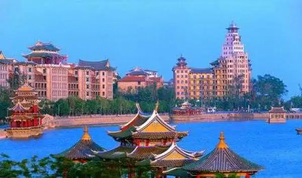 厦门4日青春无悔定制游（鼓浪屿跟拍写真+拉风吉普车游山看海+海景日出民宿体验春暖花开）