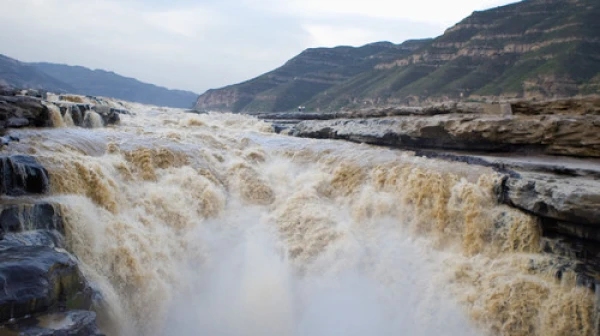 山西五台山+平遥+壶口+云冈石窟双飞6日游