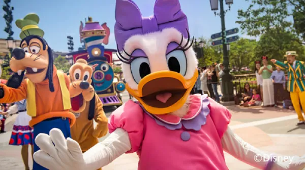 上海迪士尼酒店双飞3/6日行