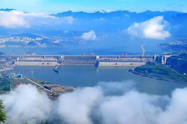 南宁直飞岳阳--深度三峡丨三国赤壁丨岳阳名楼，双飞6日游