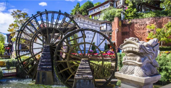 云南昆明+大理+丽江6日5晚跟团游