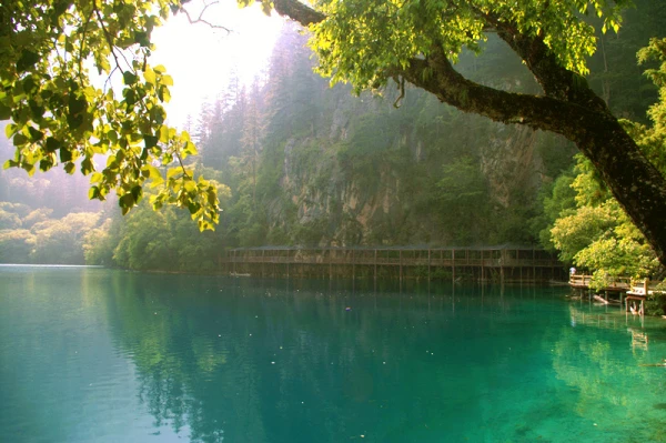 九寨沟黄龙3天2晚自由行，匹配玩法·2晚四钻高档酒店连住-含门票-景区直通车 