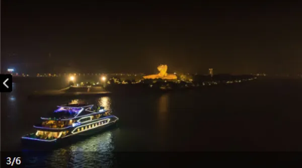 湘江游轮橘洲之星+岳麓山+橘子洲+湖南省博物馆一日游【湘江游轮夜游 博物馆岳麓山 单订票含晚餐】