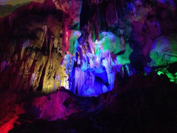 湖南省娄底市新化县<梅山龙宫 AAAA景区>