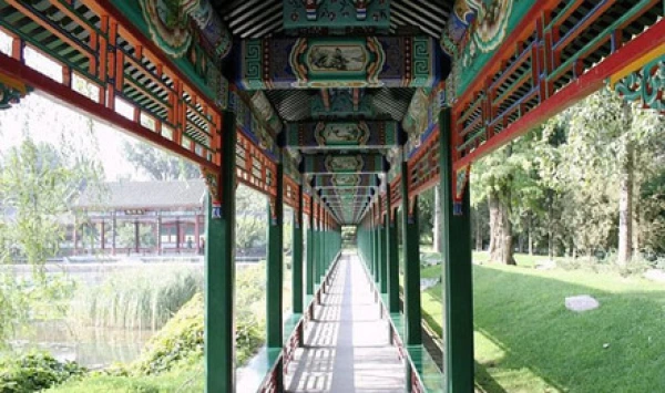 避暑山庄景区门票 含博物馆/皇家园林避暑圣地/一座山庄半部清史/神秘本地人美食推荐/另有导游讲解服务/