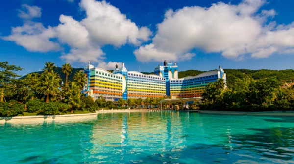 <广州长隆熊猫酒店+珠海长隆企鹅酒店双飞5日自由行>2晚熊猫酒店+2晚企鹅或马戏酒店，广进珠出，套餐自由搭配，亲子嘉年华，玩转长隆，深航专享 
