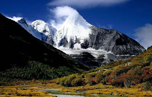 海螺沟冰川、燕子沟、泸定桥三日游(赠送烤羊家访）