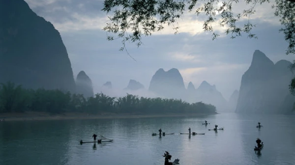 <桂林高铁或动车2-8日自由行>桂林一地深度游，临江观景，绝妙桂林，高性价比酒店任选，可加订门票和当地游服务