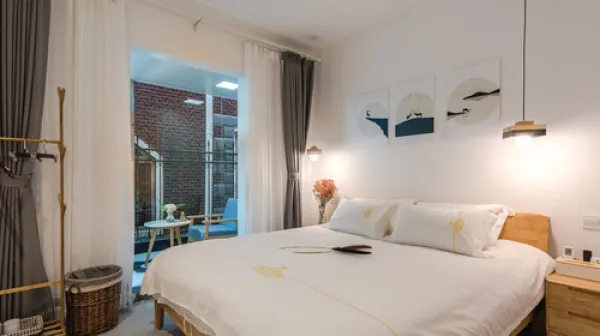 <厦门云舍客栈双飞3-6日自由行>市区特色清新客栈，毗邻曾厝垵，交通便利，美食小吃云集，29元换购网红门票，打卡植物园，遇见文艺遇见你
