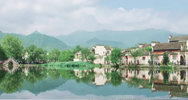 宏村-西递-卢村木雕火车2日游