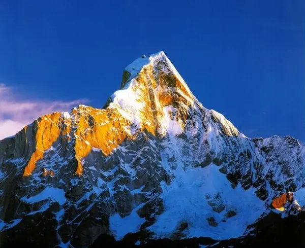 稻城亚丁，四姑娘山，丹巴环线纯玩6日游