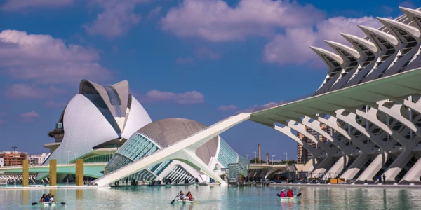 西葡风情+彩色葡萄牙11日浪漫之旅 里斯本集散、圣家族教堂、阿尔汉布拉宫、塞维利亚大教堂，马拉加城堡，皇家马德里球场，罗卡角（当地参团）(当地参团)