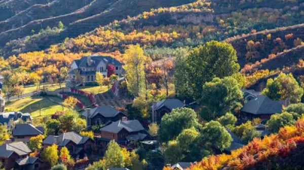 传家酒庄·因爱而居2日休闲度假 传家酒庄·爱舍 用心打造两居/四居别墅，让您宾至如归
