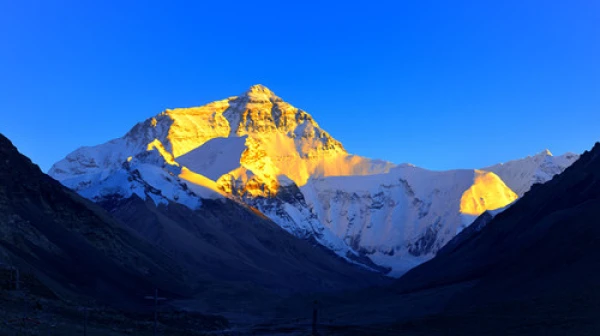 西藏拉萨-林芝-日喀则-珠峰-巴松措-羊湖11日游