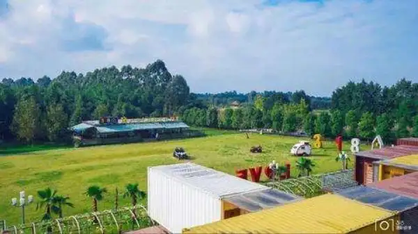 2020绿野先锋6日5晚夏令营-这个暑假提升孩子的生存技能
千亩森林营地，每晚轻奢住宿轮换体验，提升生存体验自救技能