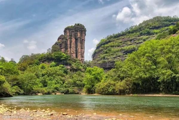 武夷山+九曲溪竹筏漂流3日2晚跟团游