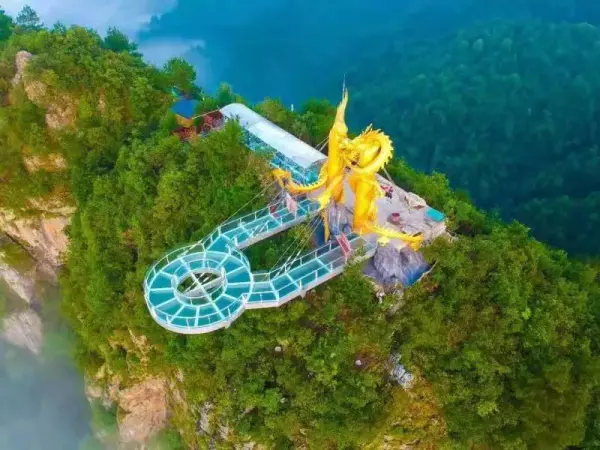 【欢度国庆•山水溆浦】赠送篝火晚会+玻璃观景平台！怀化·溆浦枫香瑶寨+雁鹅界古村落+茶马古道+思蒙湿地公园2日游