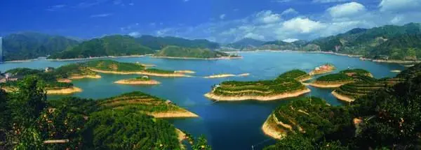 【￥499遇见云台山】益阳云台山、玻璃栈道、玻璃吊桥、柘溪游船，天木意国，皇家湖生态度假区汽车三日游